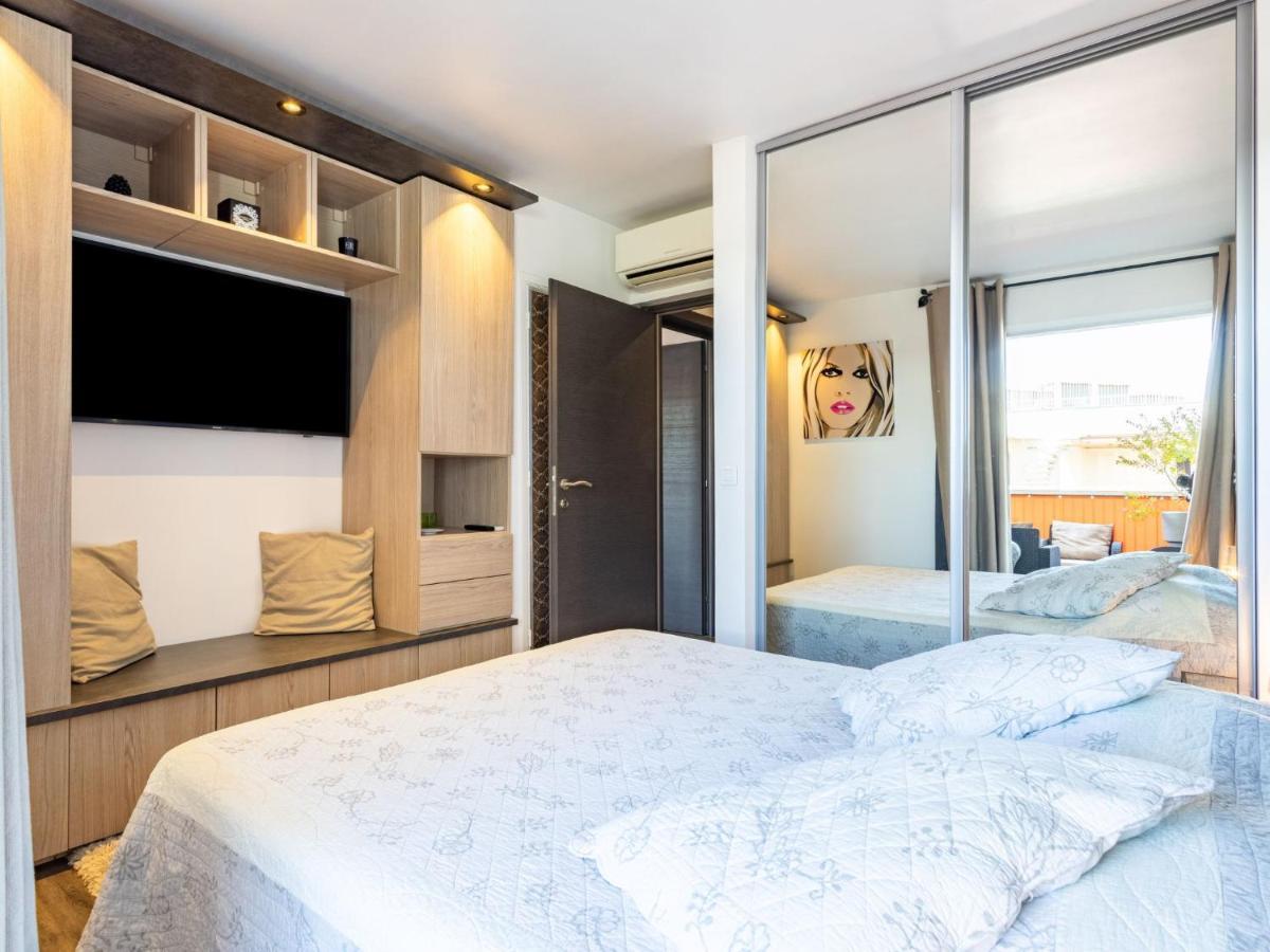 סן טרופז Apartment Les Patios-7 By Interhome מראה חיצוני תמונה